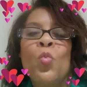 Meet your Posher, Monique